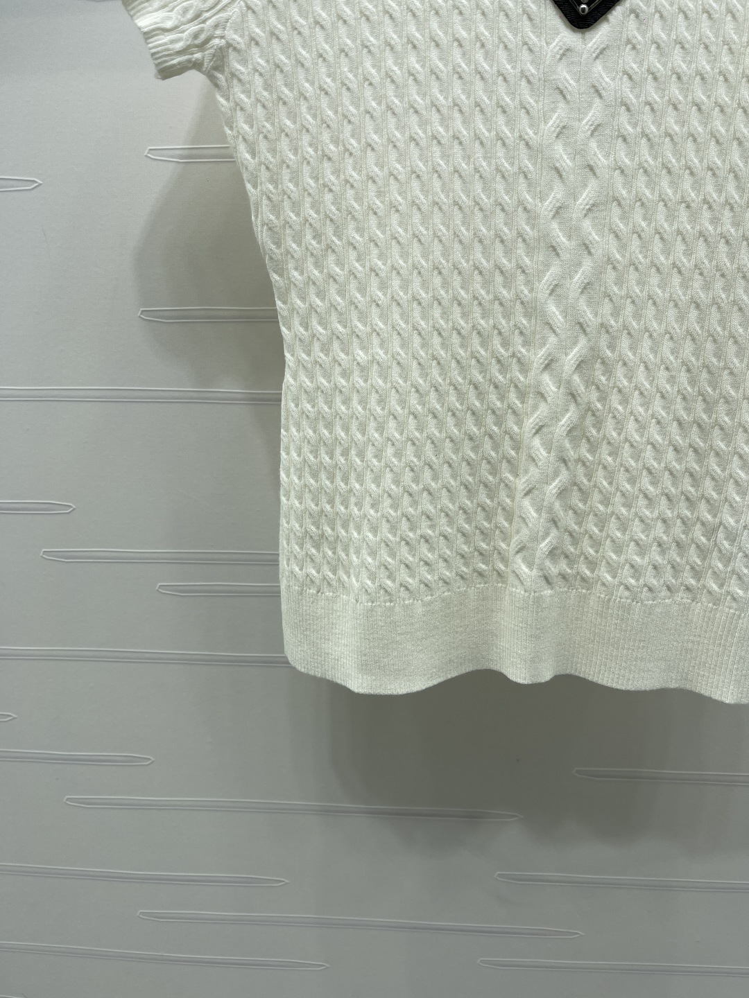 Women's short sleeves